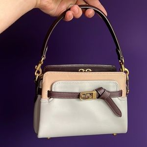 Tate 18 Crossbody In Colorblock